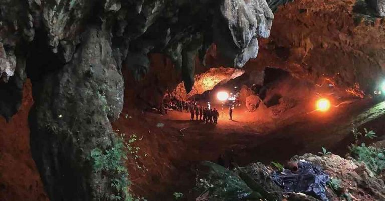 紀錄片《泰國洞穴救援The Rescue》團結一心的真人真事，一定會讓觀眾震驚和敬畏