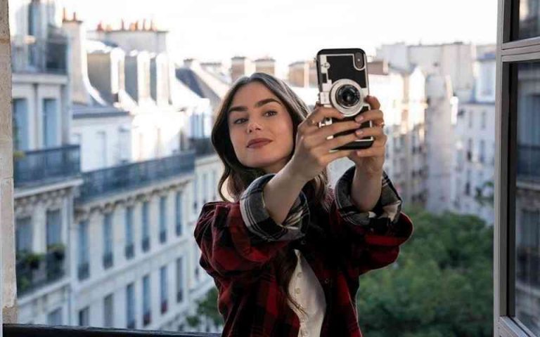 Netflix浪漫影集《艾蜜莉在巴黎》第二季是在法國拍攝的嗎?Emily in Paris Season 2